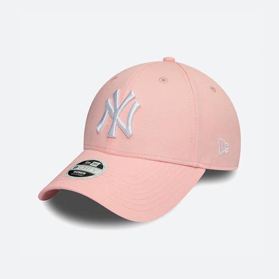 NEW ERA 9FORTY NY YANKEES ESSENTIAL CAP - The Cross Trainer