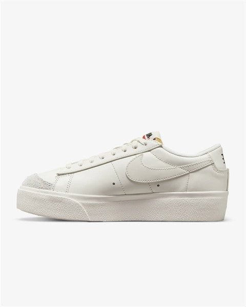 Nike hotsell blazer sportscene