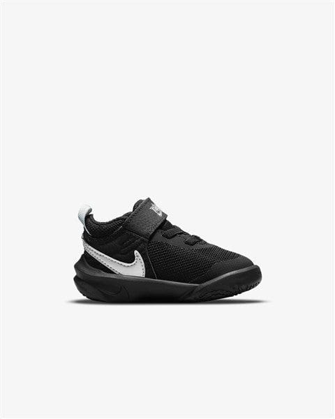 Nike boys best sale size 10